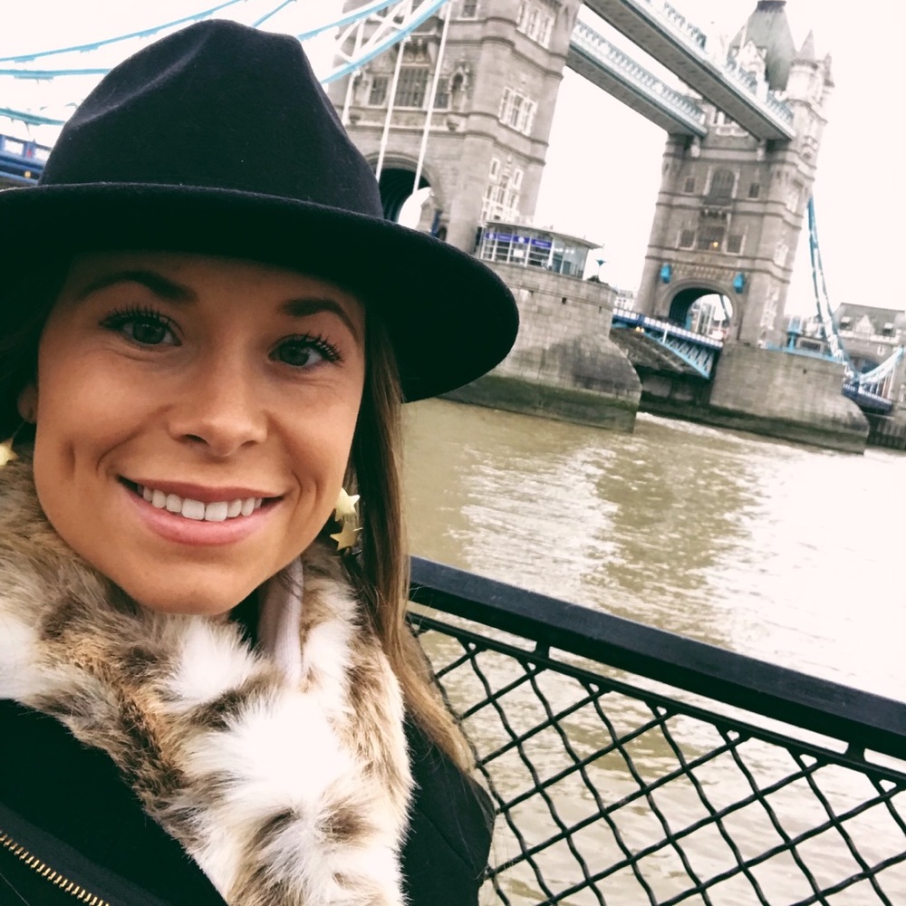 Meet your Posher, Eemily